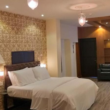 Creek Hotel Panaji Buitenkant foto