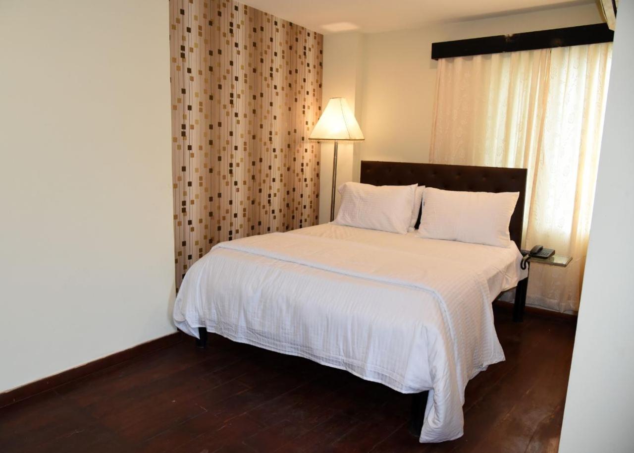 Creek Hotel Panaji Buitenkant foto