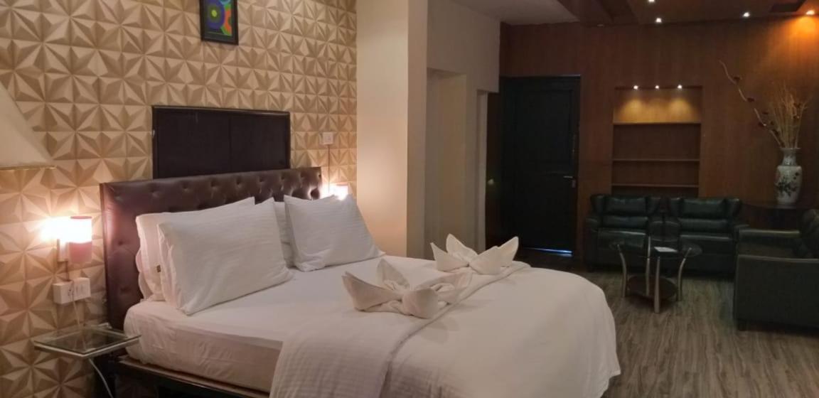 Creek Hotel Panaji Buitenkant foto